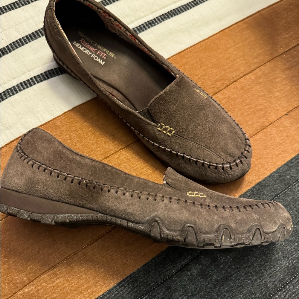 Women Skechers Relaxed Fit Memory Form Shoes Size 11